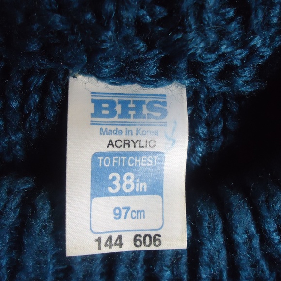 SIZE L. BHS cable knit sweater. - Picture 8 of 8